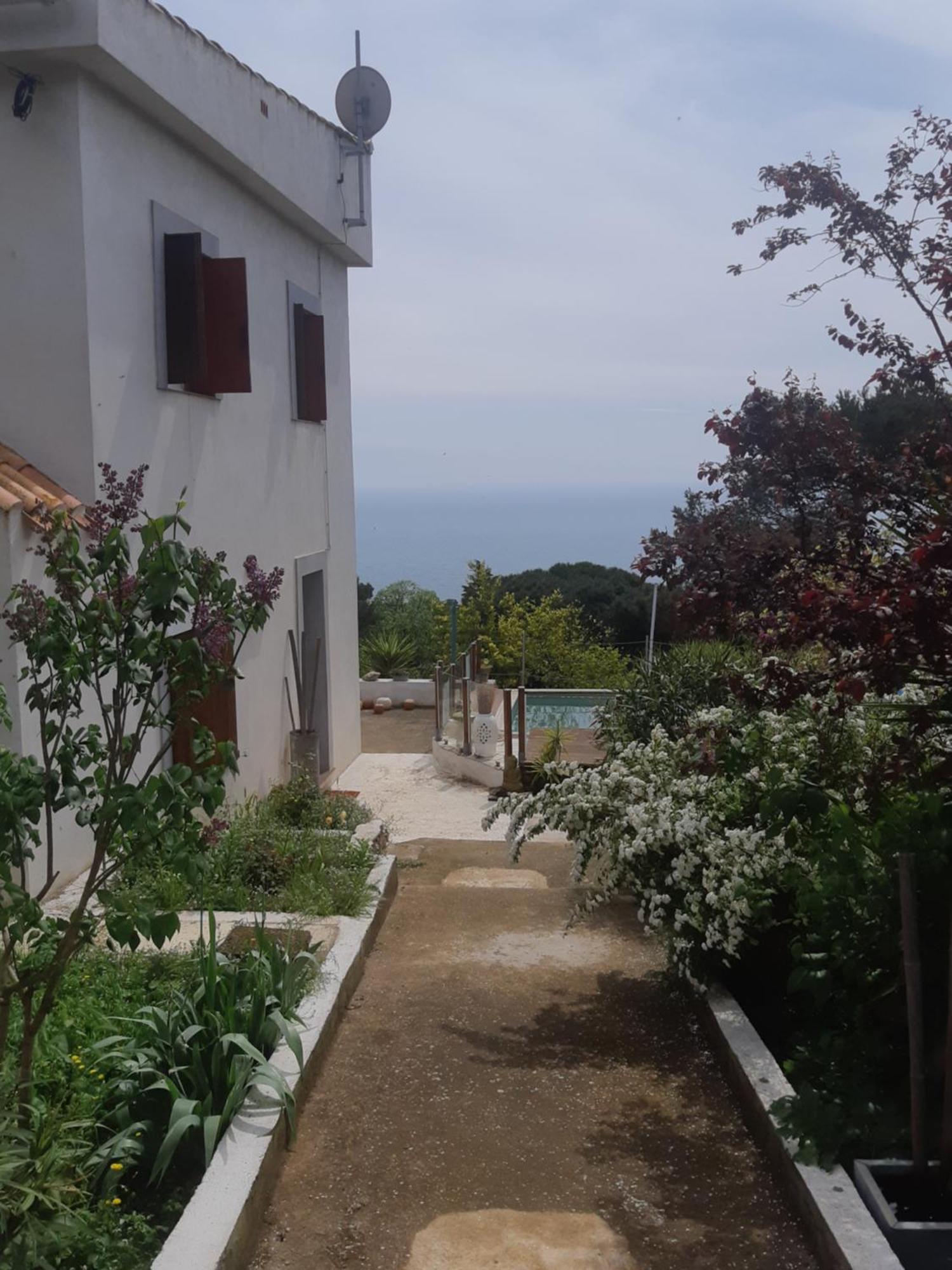 Haut De Villa Au Mont St Clair Vue Exceptionnelle Mer Et Foret Terrasses, Piscine, Petanque, Solarium Prives Sète Eksteriør billede